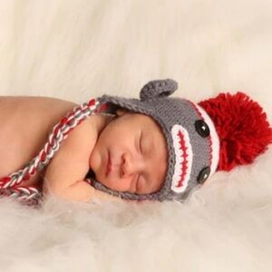 Daisy Baby Beanie Hat Sock Monkey Gray Red Pom 12-24 months NEW